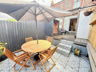 Boho-Chic Cottage Retreat - Bristol - 2