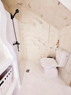 Chic & Comfortable Village Stay - Míthoi - 4