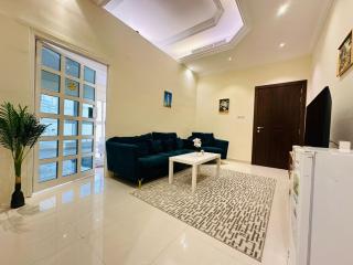 Dubai Al Barsha Villa Fully Furnished Luxury Private Master Room Ensuite Huge Space Deluxe - 1