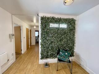 Marshall Street Retreat - Birmingham - 1