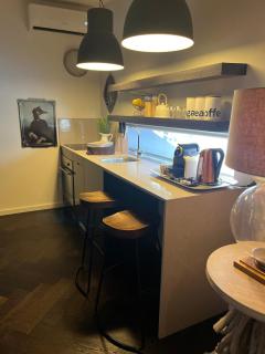 Oakwood Guesthouse - 8
