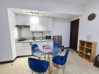 Cozy 2BR 2Bath San Lorenzo Place Netflix 4KM NAIA - Manila - 7