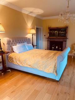 Stunning Victorian Charm - 4