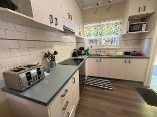 Mitcham Station Home Stay - 1