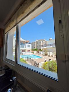 Ithaki Garden Cozy 1BR Apartment Universal - 2