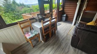 Cosy 2 bedroom Log Cabin in Snowdonia Cabin151 - Trawsfynydd - 9