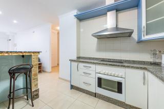 Spain Breaks - 2 bed family apartment Benalmádena with pool, Airco, WiFi - 2