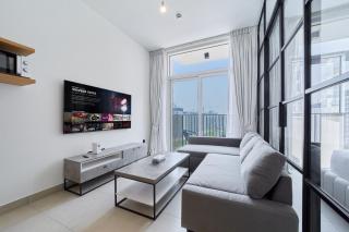 Modern 1BR Apt in Socio Balcony with Blvd Views - 9