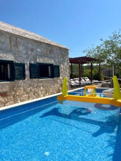 Villa Sagosde with Swimming Pool and Mini Golf - 6