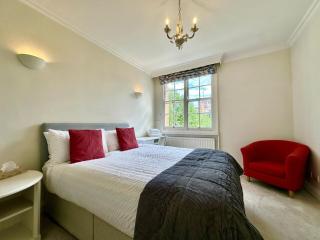 Modern 2-Bedrooms-3 min- King’s Cross & St Pancras - 0