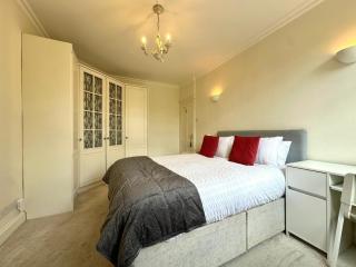 Modern 2-Bedrooms-3 min- King’s Cross & St Pancras - 3