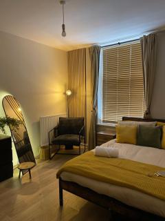 Stylish 2-Bed Flat - Heart of London - 0