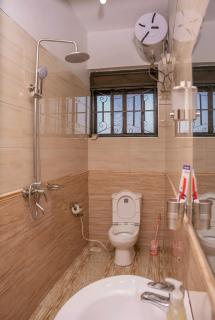 SkyNest 2BR Modern Apt - Soroti - 3