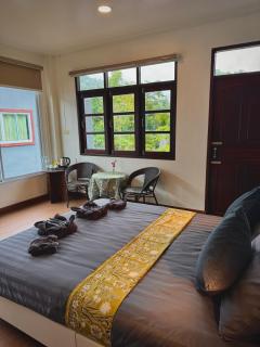 khaosok Center Hostel - Khao Sok - 0