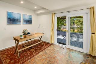 Mid century modern air conditioned retreat with expansive garden - 4