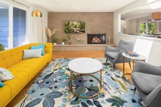 Mid century modern air conditioned retreat with expansive garden - 8
