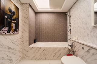 1BR Sky Gardens Balcony with Stunning DIFC View - 3