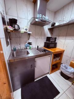 Cozy Woodland Studio Near Dollywood and Pet-Friendly - 5