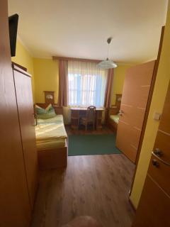 Gästehaus zwei Einzelbetten Nähe Krems an der Donau - 7