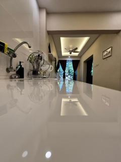 Clover Studiostay - Labuan - 2