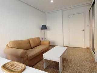 Habitación amplia luminosa y con aíre acondicionado - 9