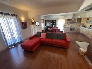 Central 3 Bedroom Apartment - 0