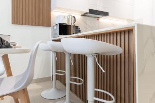 StayShort - JVC Apartment Sleeps 4 with Pool View - 2