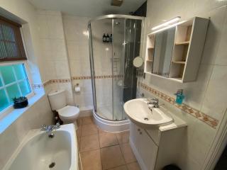 Central Reading 3-Bed House & Garden - 7