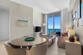 Stunning Beach Front Condo Ocean View Pool Spa - Hollywood - 6