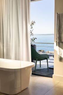 Ocean Penthouse - Hermanus Waterfront Apartments - 2