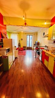 Colorful escape Charming apartment center town - 4