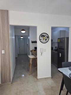 Modern 3BR Apmt Near Airport & Beach - - 7