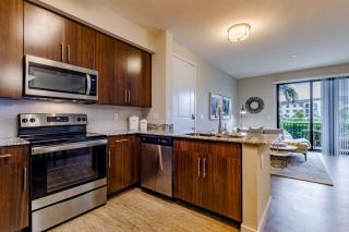 Fort Myers 2BR Condo Pool BBQ Area - 4