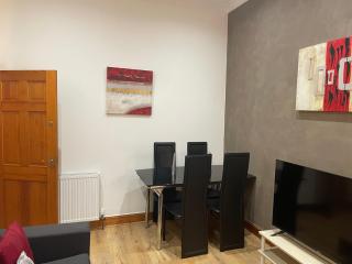 Quirky Cottage Central Bathgate - Bathgate - 8