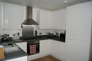1 Bedroom Apartment in Nine Elms Battersea - 6