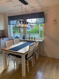 Genourus 4 bedroom family home - 8