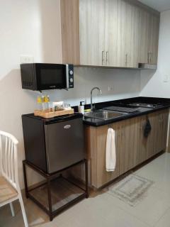 1 BR- with Balcony -Shore 2 Tw2 - Pasay MOA - Manila - 9