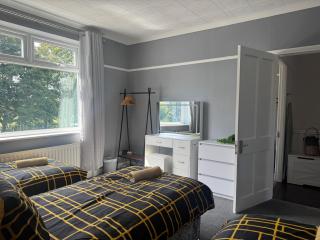 9 Guests - Free Parking - Cozy 3 Bedrooms - 9