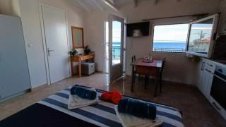 Beautiful rooftop with a hot tub - Samos - 2