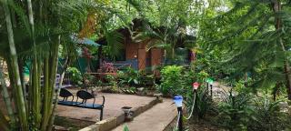 Green Hills Farm And Guest House - 3