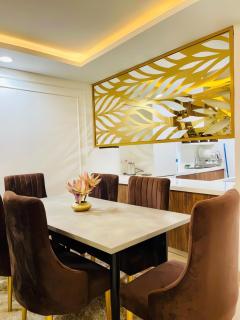 GoldCrest Mall Luxury Apartments with Balcony By SkyAura In DHA Lahore - 6