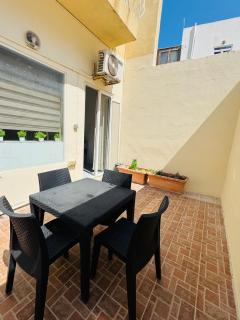 Central and Modern Apartment St Julians - St Julian's - 9