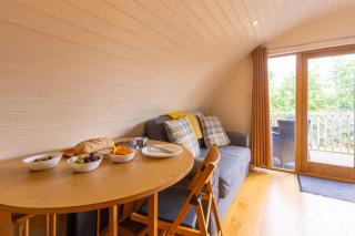 Pod3 - Powys River Pods - Pet Friendly Glamping Pod Builth Wells Powys Wales - Garth - 7