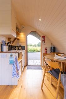 Pod3 - Powys River Pods - Pet Friendly Glamping Pod Builth Wells Powys Wales - Garth - 3