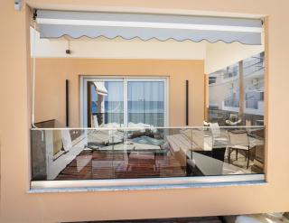 Aqua Velva Luxury Apartment - 6