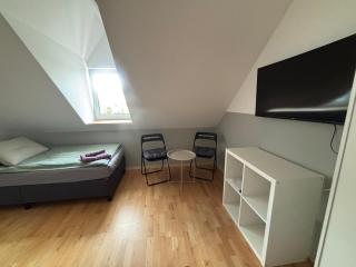 Zimmer für 3 Personen, Kühlschrank-Bad - Meine - 0