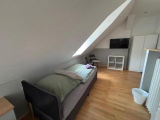 Zimmer für 3 Personen, Kühlschrank-Bad - Meine - 7
