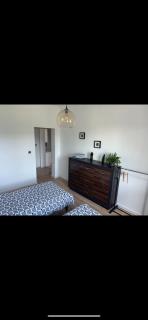 Luxury 2 bedroom apartment and garden - - 7