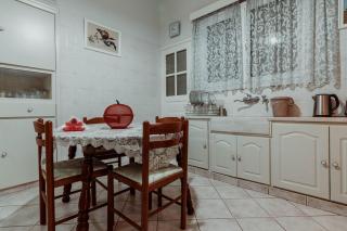 Leta Apt - Nafplio - 7