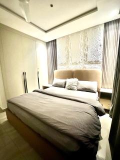 Zameen Aurum Luxury Apartments Gulberg 3 Mirhaa homes -1 - Lahore - 9
